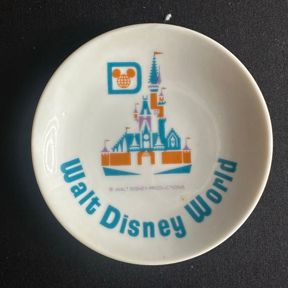 Walt Disney World Productions mini collectors Plate